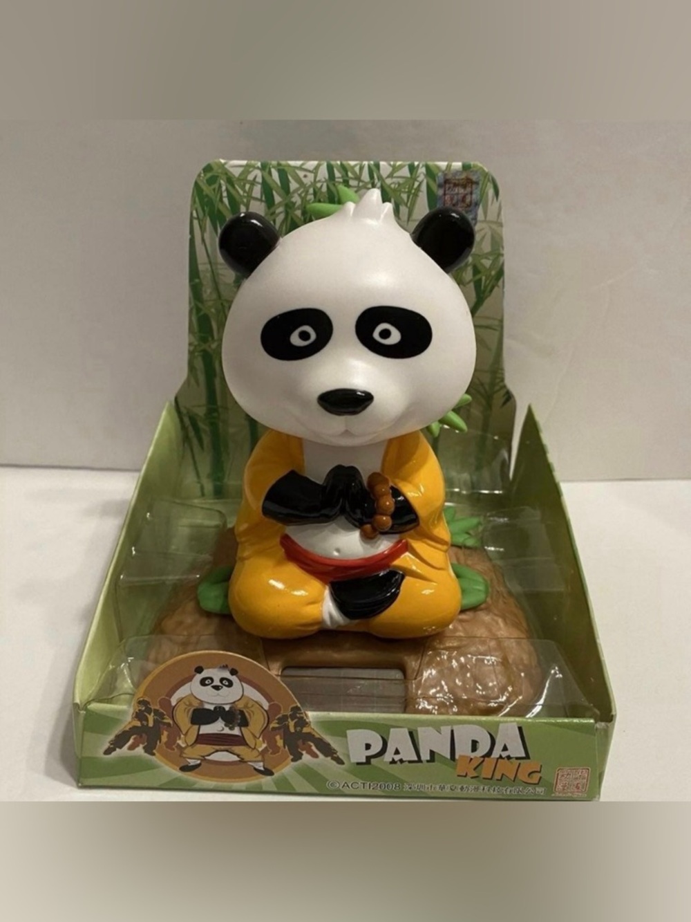 Solar powered king fu panda king figurine toy.Size :5”Hx4.5”Lx4”W.